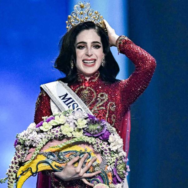 मिस यूनिवर्स 2025: मेक्सिको की फ़ातिमा बॉश बनीं विजेता — भारत की मानिका विश्वकर्मा टॉप-12 में नहीं रहीं
